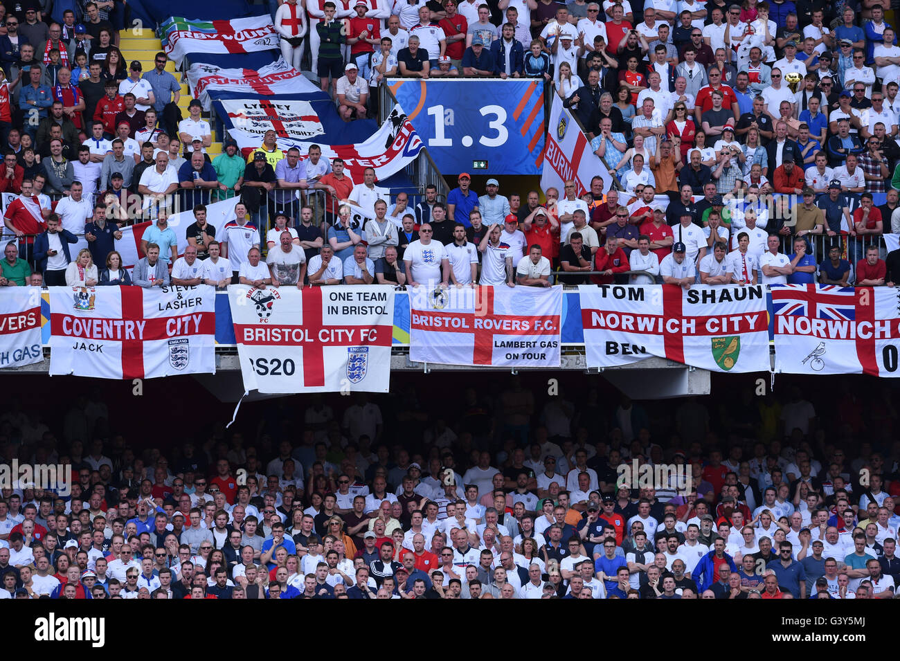 Lens, France. 16th June, 2016. Supporters (England) ; June 16 2016 - Football : Uefa Euro France 2016, Group B, England 2-1 Wales at Stade Bollaert-Delelis, Lens Agglo, France. Credit:  aicfoto/AFLO/Alamy Live News Stock Photo