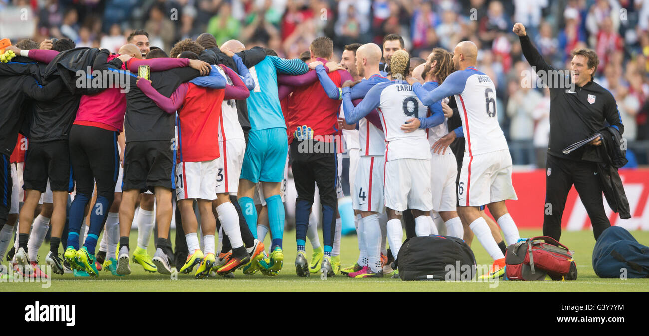 Seattle, USA. 16th June, 2016. Players and coaches the United States celebrate after the quarterfinal between the United States and Ecuador at the 2016 Copa America soccer tournament at the Century Link Field in Seattle, the United States, June 16, 2016. The United States won 2-1. Credit:  Yang Lei/Xinhua/Alamy Live News Stock Photo