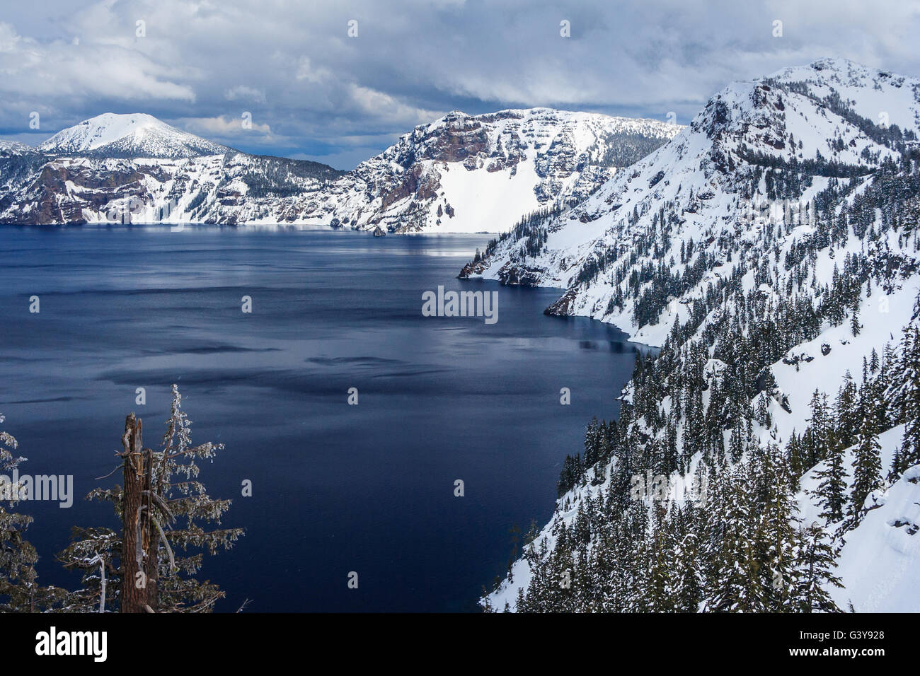 Caldera lake in Crater Lake National Park, Oregon, USA Stock Photo
