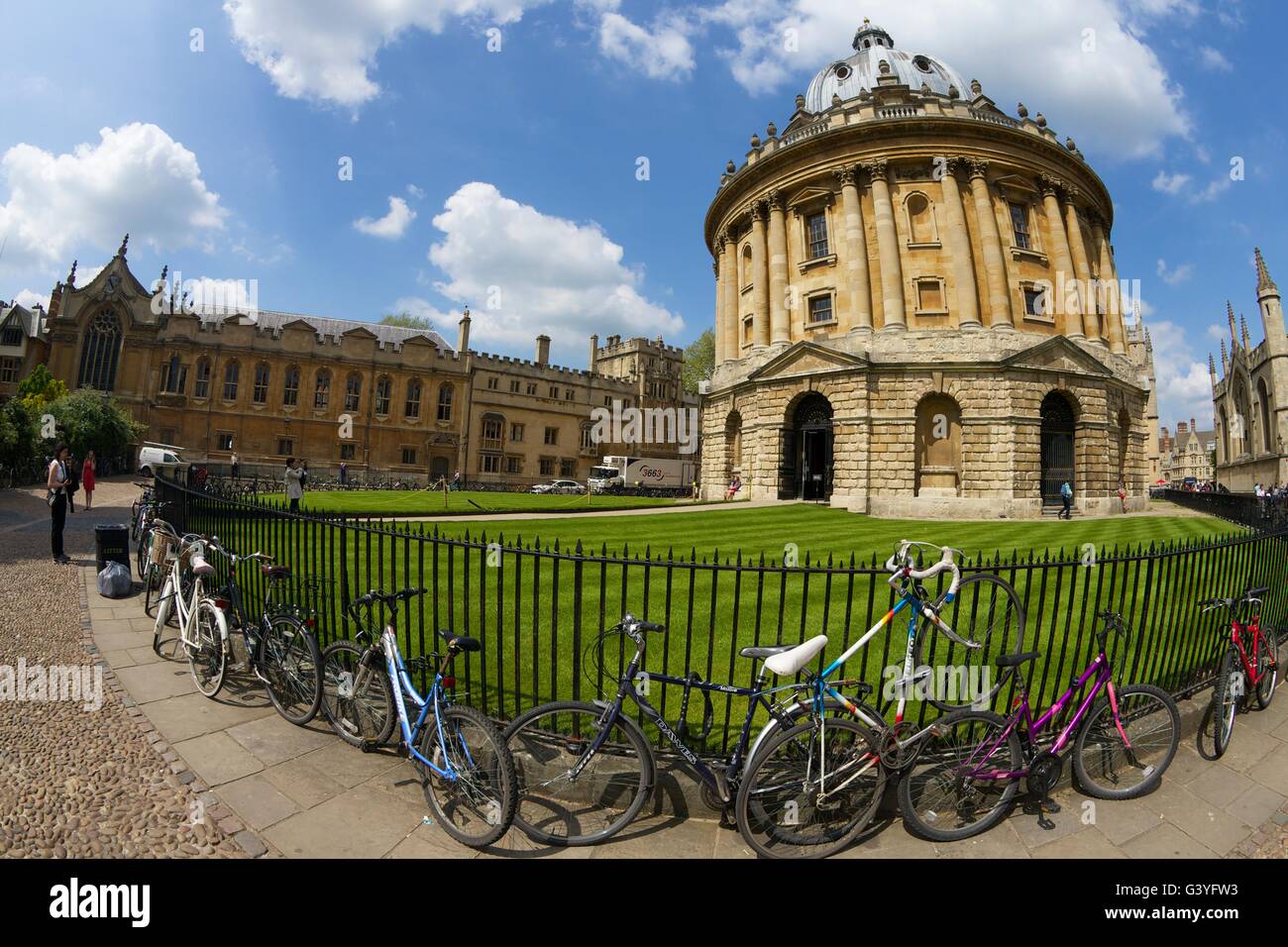 Bicycles around Radcliffe Camera, Oxford University, Oxford, Oxfordshire, England, UK, GB Stock Photo