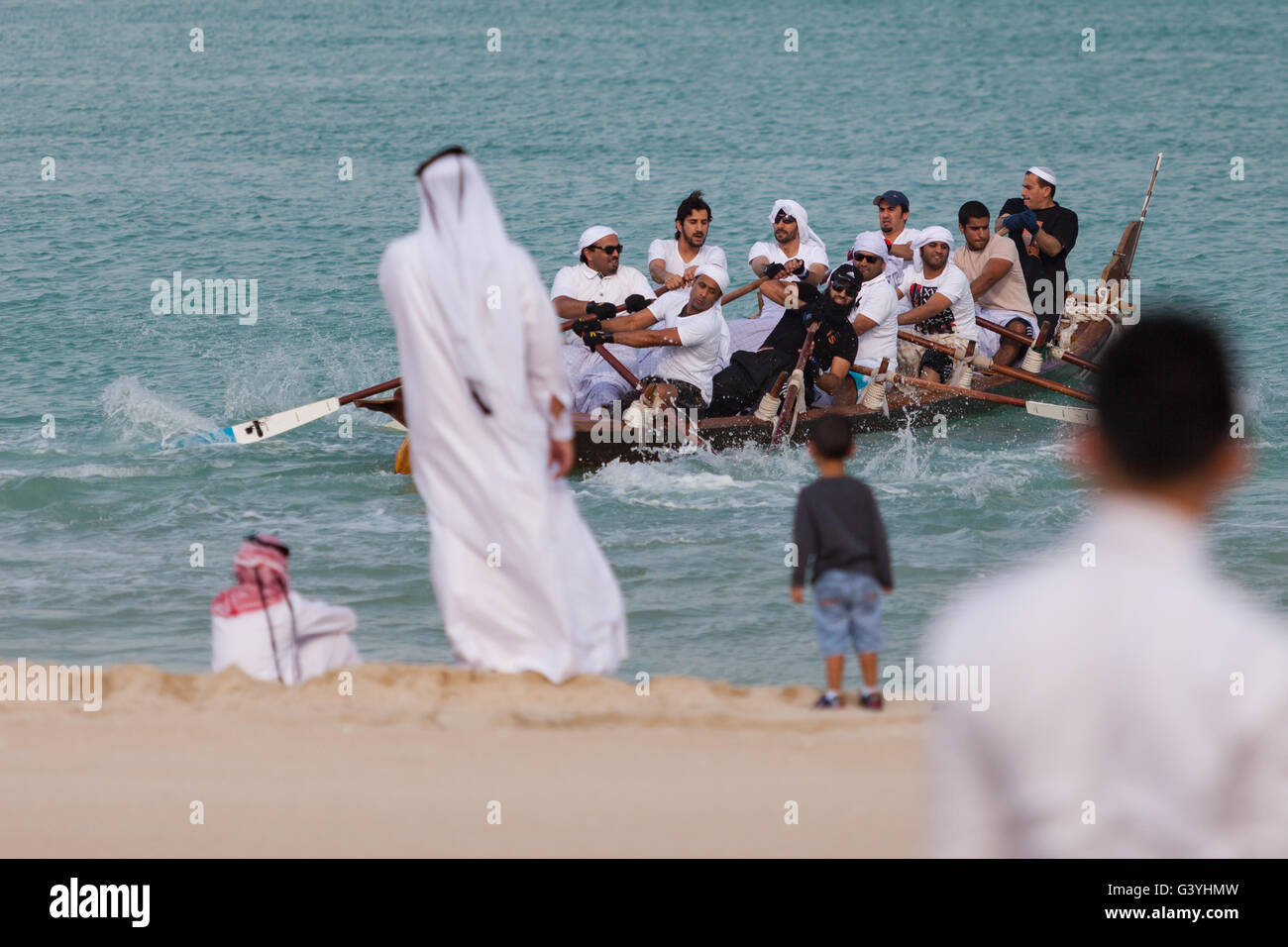 Pearl qatar diving hi-res stock photography and images - Alamy