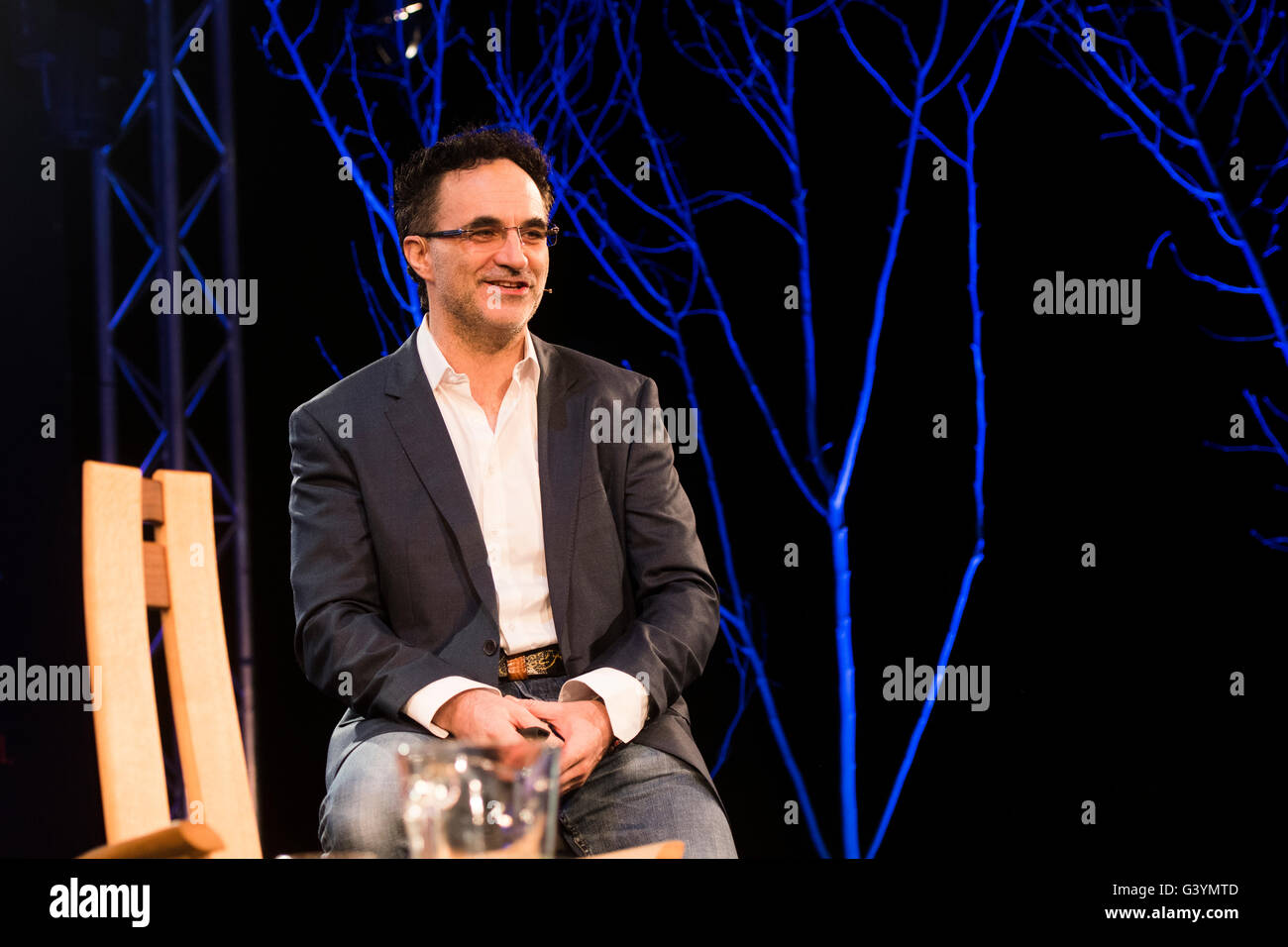 Professor Noel Fitzpatrick, Irish world-class specialist neuro-orthopaedic veterinary surgeon 