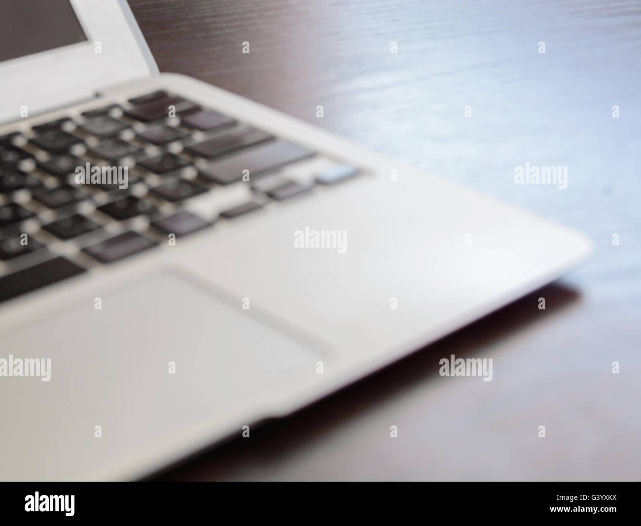 Wooden desk laptop open hi-res stock photography and images - Alamy