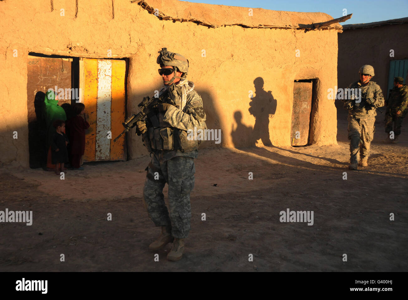 Us soldier afghanistan civilian hi-res stock photography and images - Alamy