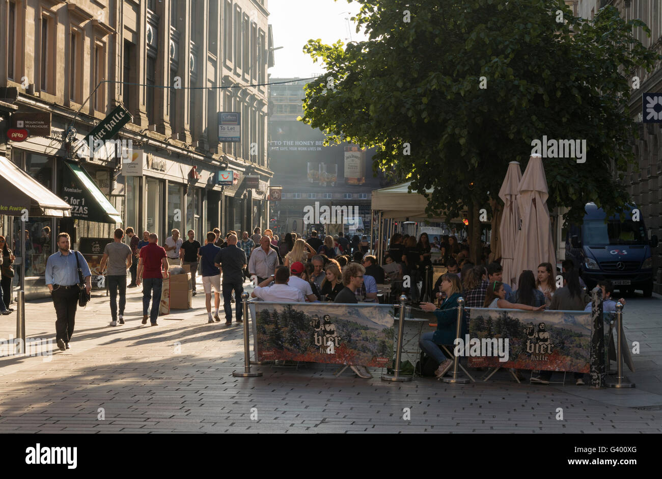 Alfresco dining in city centre pedestrianised street, Glasgow,Scotland, UK, Stock Photo