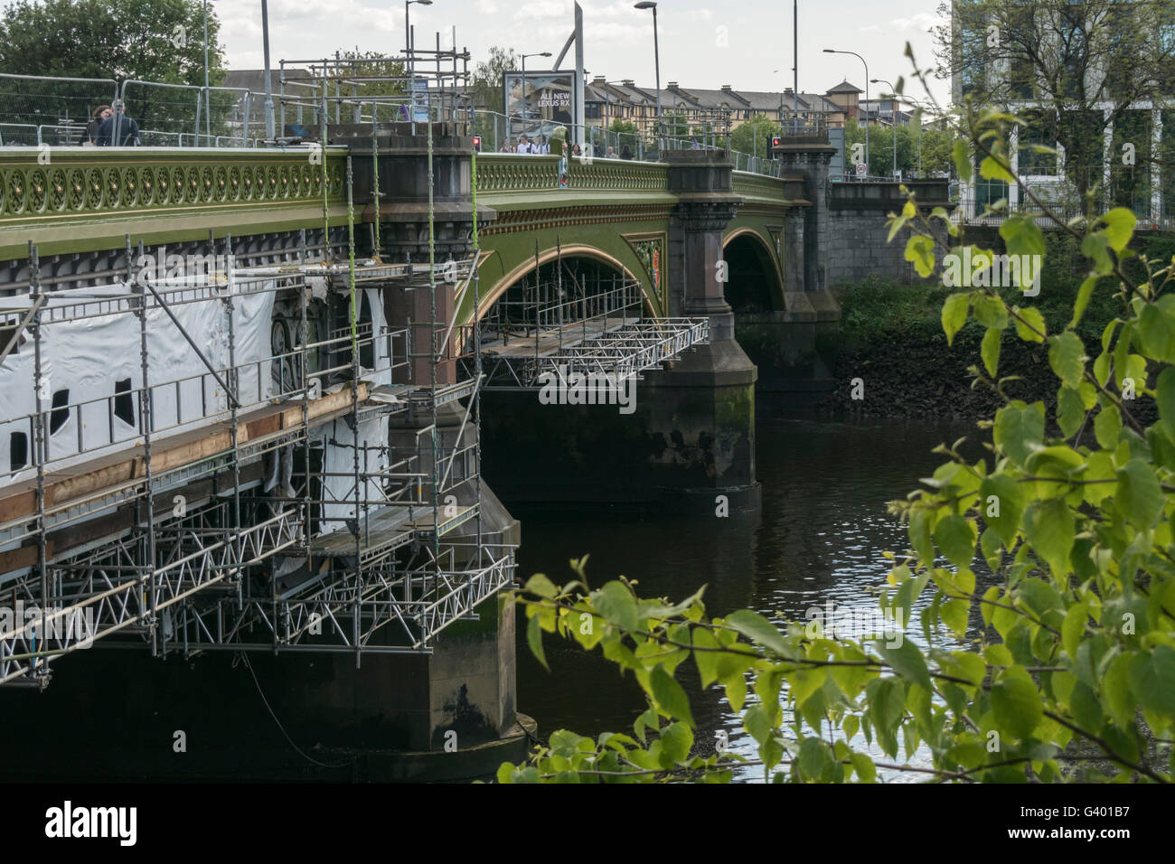 Repainting the Albert Bridge, Glasgow,Scotland,UK Stock Photo Alamy