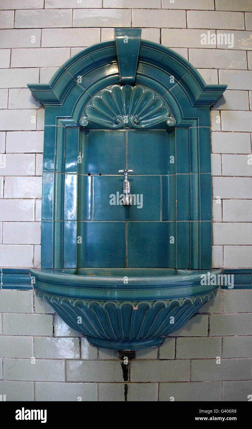Historic water fountain in the Turkish Bath area of Victoria Baths in Manchester Stock Photo Alamy