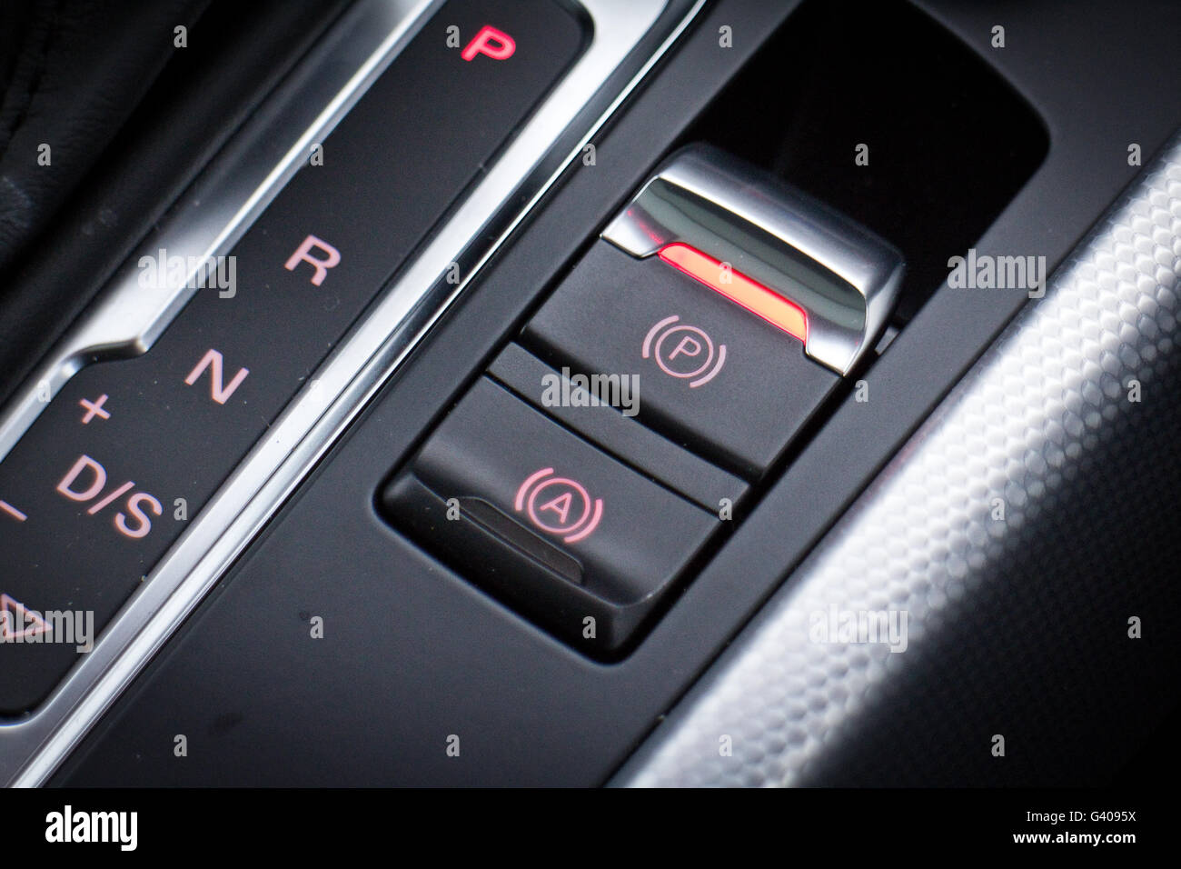 Hong Kong, China Jan 7, 2016 : Audi Q5 2016 Hand Brake on Jan 7 2016 in  Hong Kong Stock Photo - Alamy