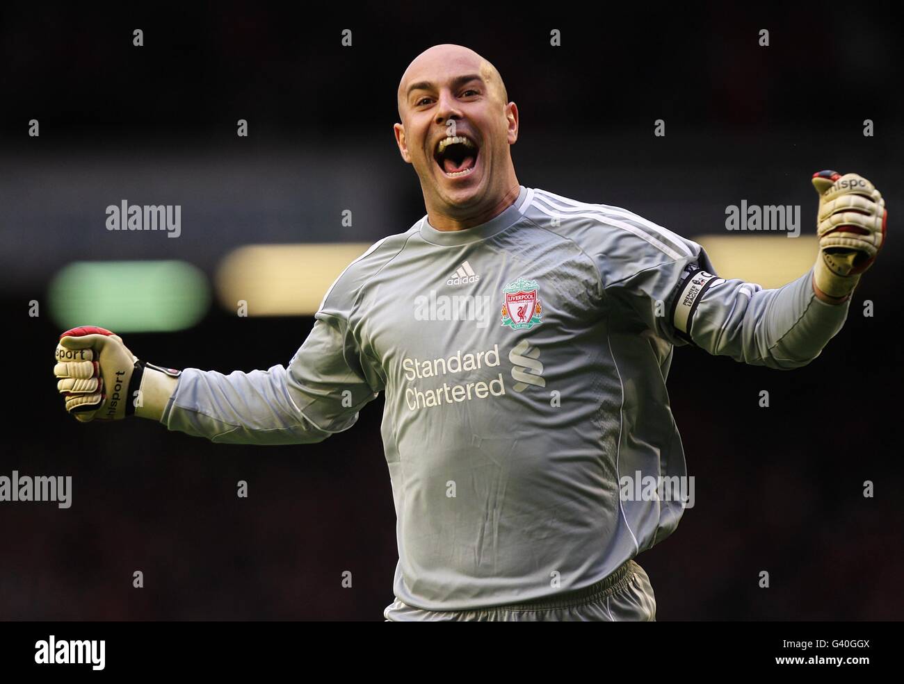 Soccer - Barclays Premier League - Liverpool v Everton - Anfield. Liverpool goalkeeper Jose Pepe Reina celebrates after team-mate Raul Meireles scores the first goal of the game Stock Photo