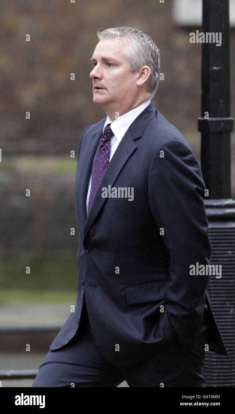 Gordon Frazer, Managing Director of Mircosoft UK, arrives at Downing Street  for a meeting of business leaders Stock Photo - Alamy