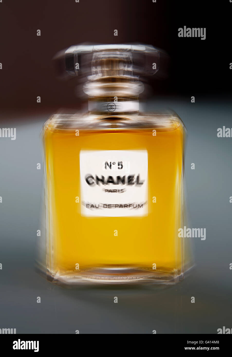 Chanel no 5 ad hi-res stock photography and images - Alamy