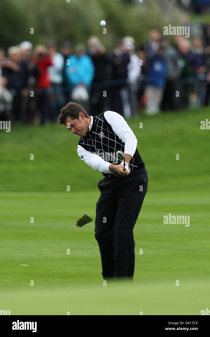 Golf - 38th Ryder Cup - Europe v USA - Day Three - Celtic Manor Resort. Lee Westwood, Europe Stock Photo