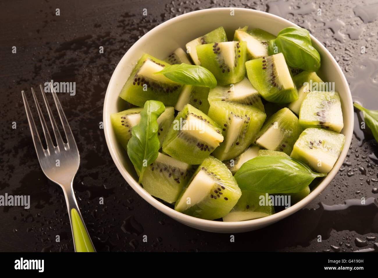 Pile sliced kiwi on hi-res stock photography and images - Alamy
