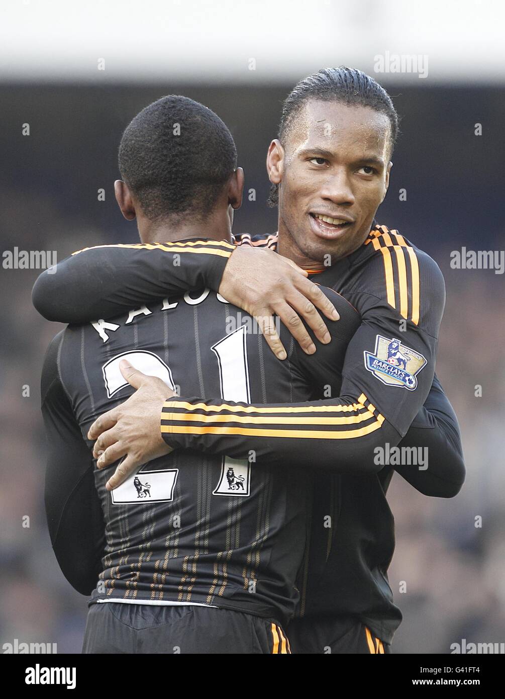 Chelsea's Salomon Kalou (left) and Didier Drogba (right) celebrate after  the final whistle Stock Photo - Alamy