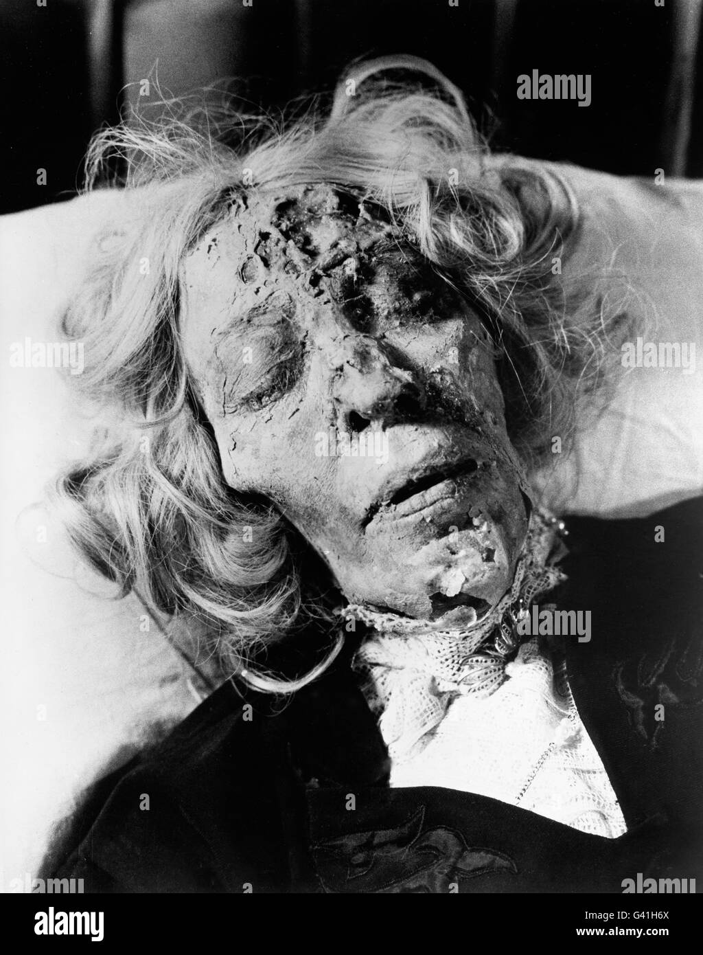 real necrophilia Necrophile hi-res stock photography and images - Alamy