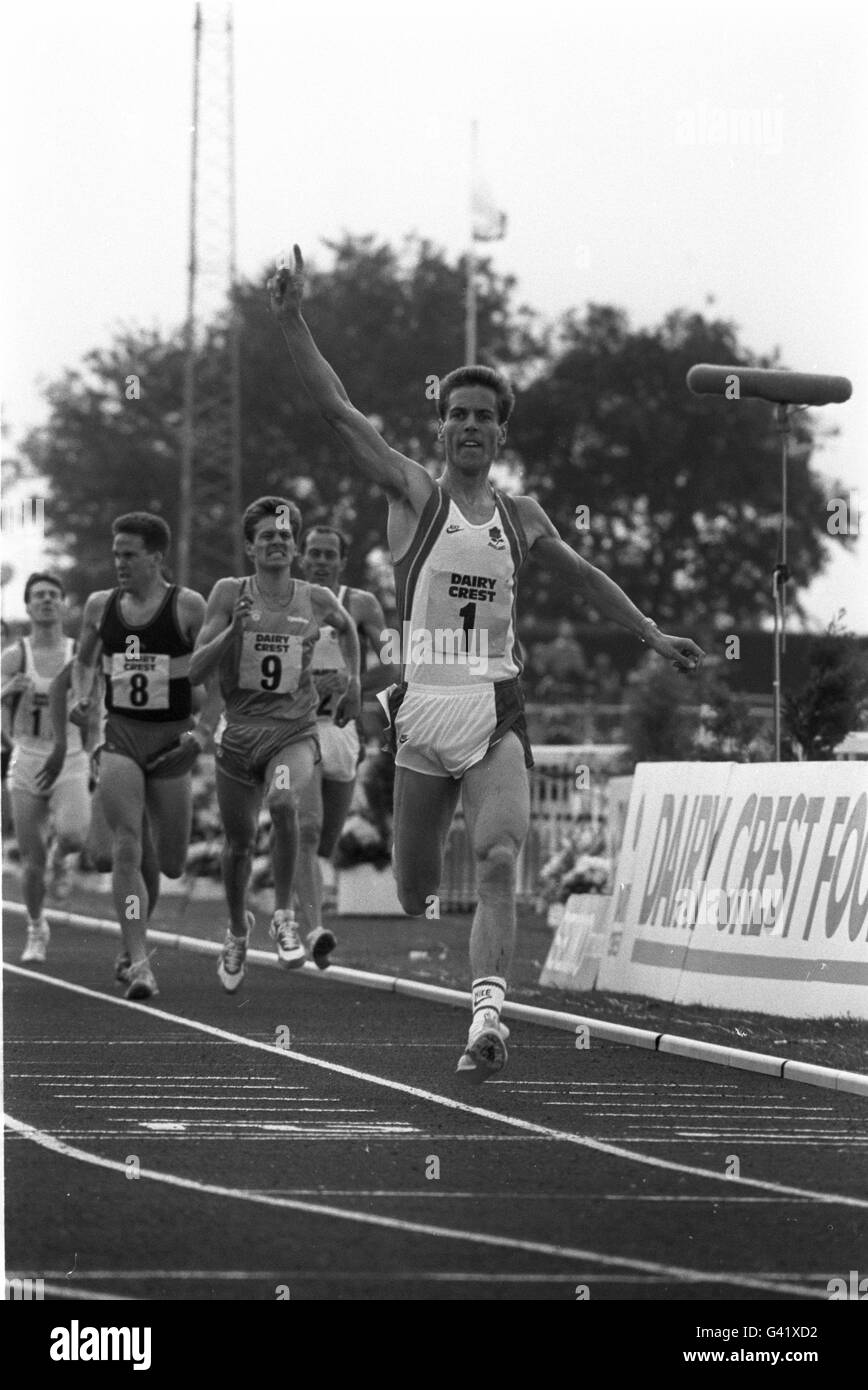 Steve Crabb coming home first at the Dairy Crest International athletics meeting, with Steve Ovett trailing behind to a disappointing fifth place Stock Photo