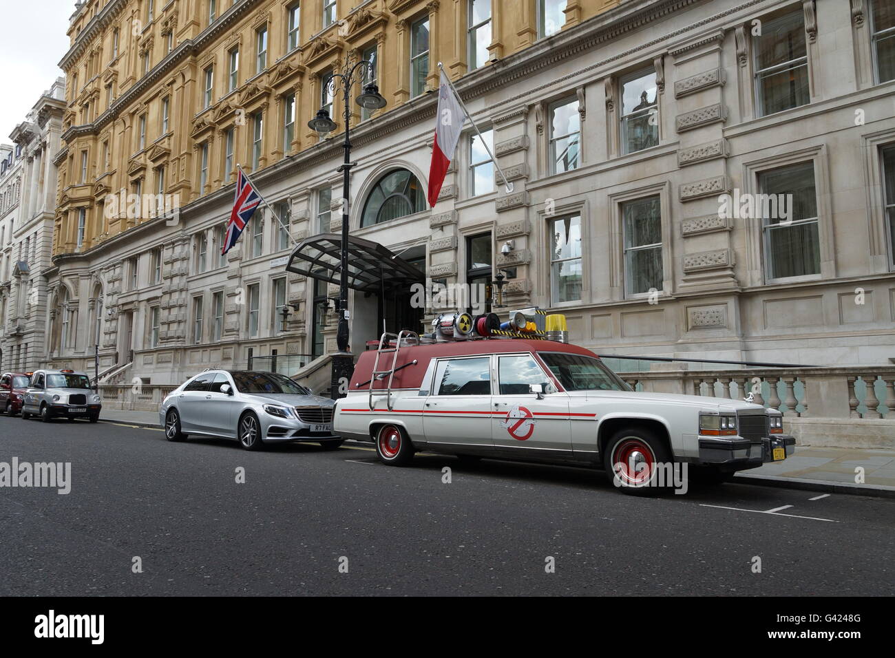 Ghostbusters ecto 1 hires stock photography and images Alamy