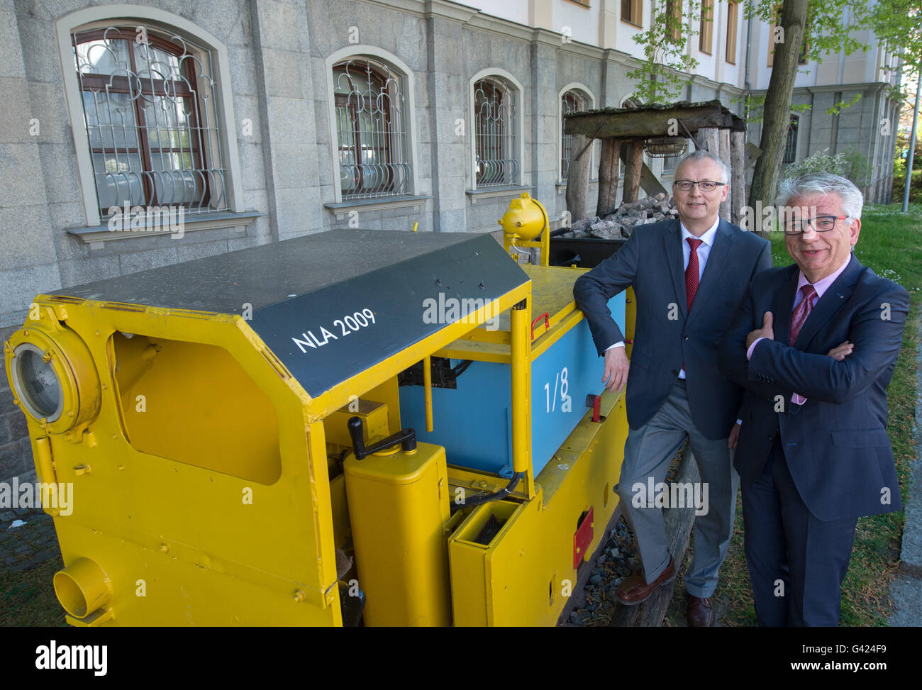 Chemnitz Germany 9th May 16 Stefan Mann L And Rainer M Stock Photo Alamy