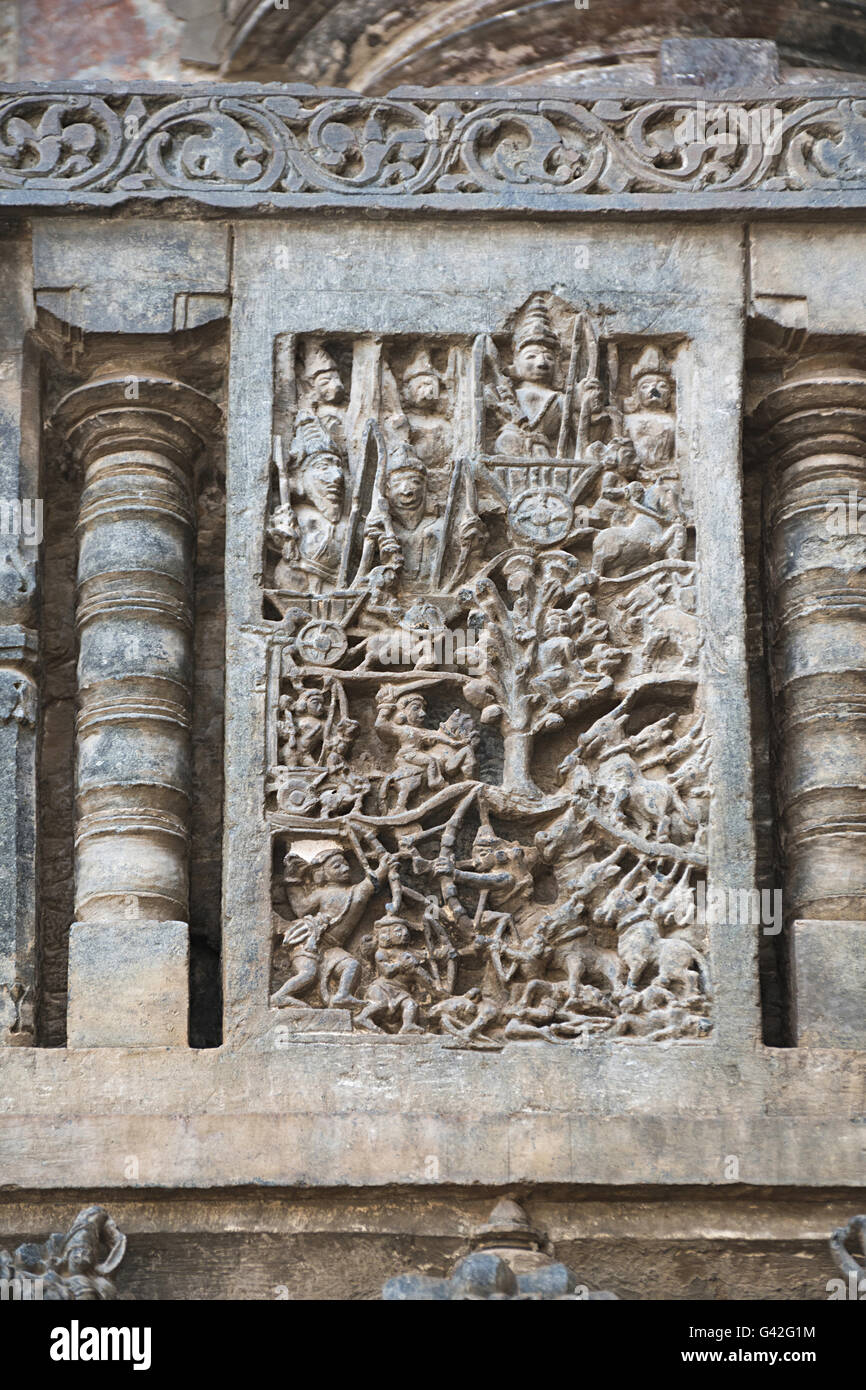 Weapons from india hi-res stock photography and images - Alamy