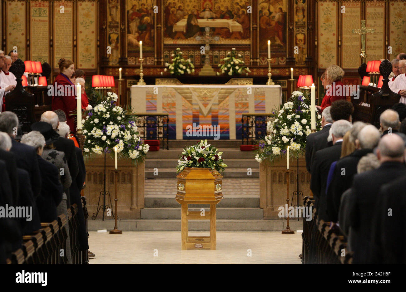 Soccer Nat Lofthouse Funeral Bolton Parish Church Stock Photo Alamy