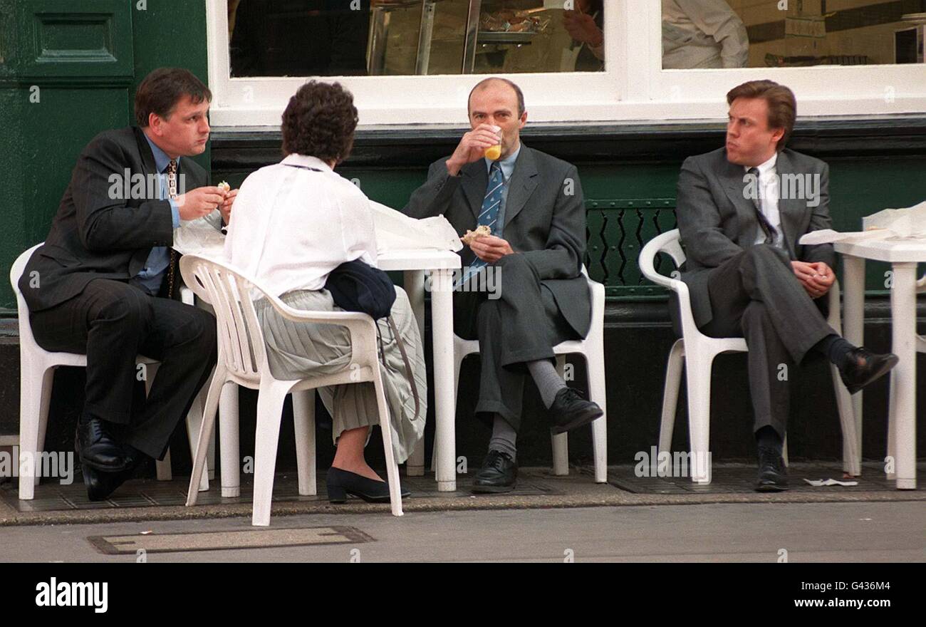 DOCTORS HAVE LUNCH Stock Photo Alamy