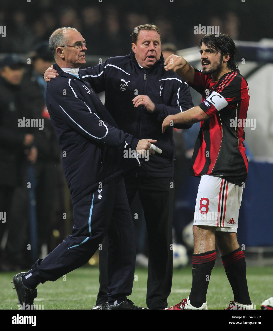 Tottenham Hotspur first team coach Joe Jordan clashes with AC Milan's  Gennaro Gattuso (right Stock Photo - Alamy