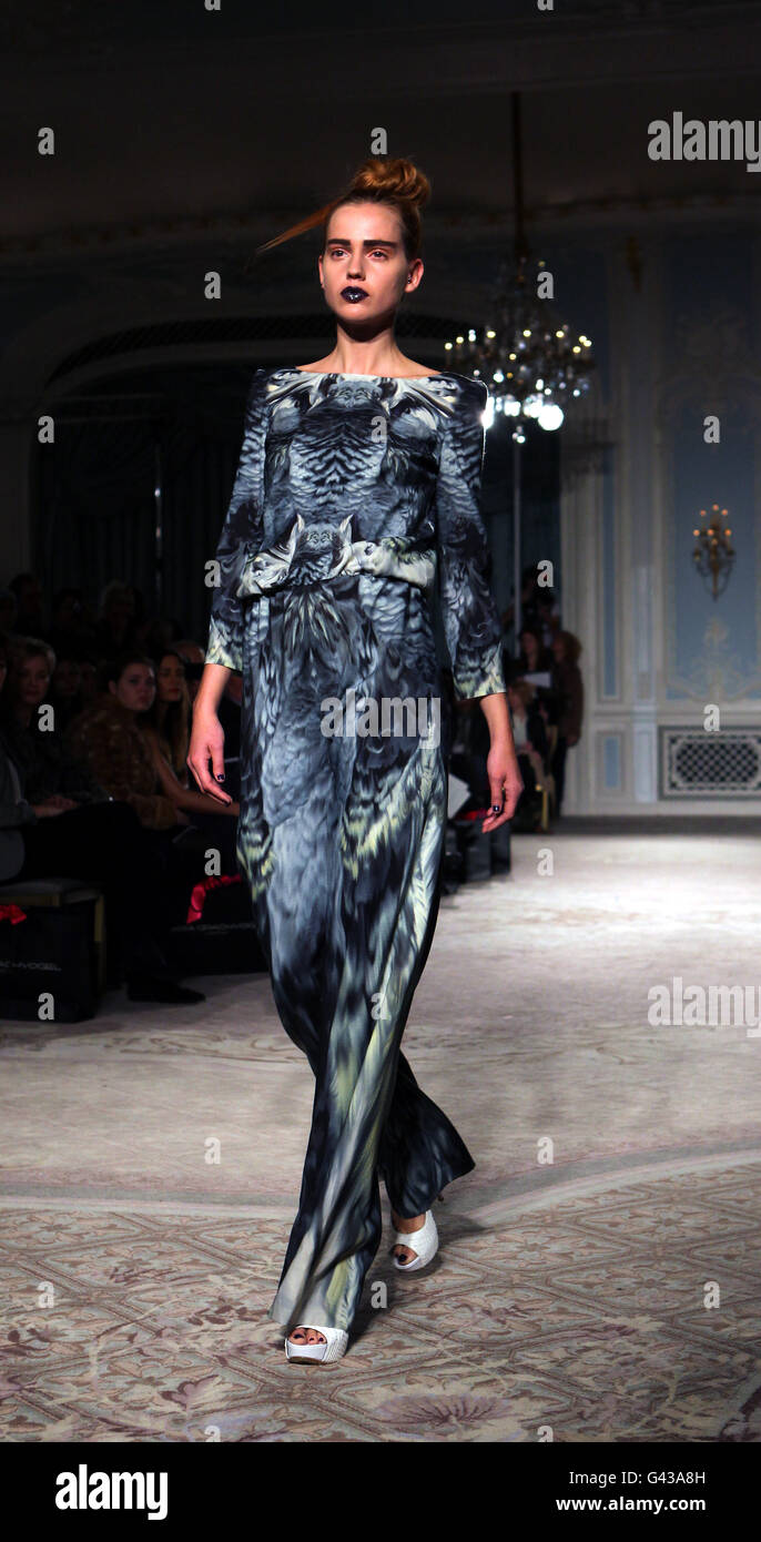 Jupe Longue Soirée Maria Grachvogel Taille 12 – Soie Noire Coupe Queue De Poisson