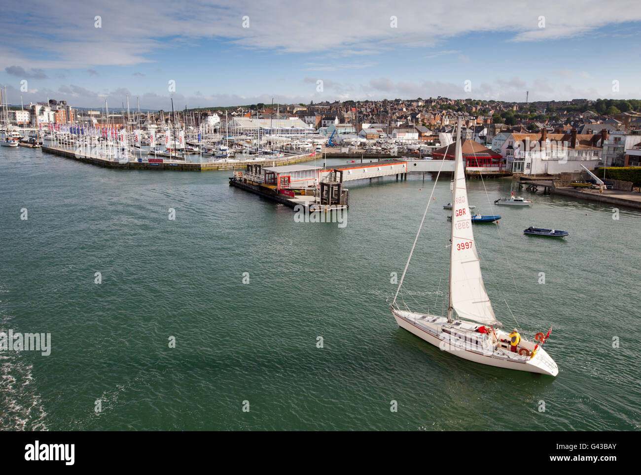 Yachts on the Medina River in Cowes on The Isle of Wight Stock Photo