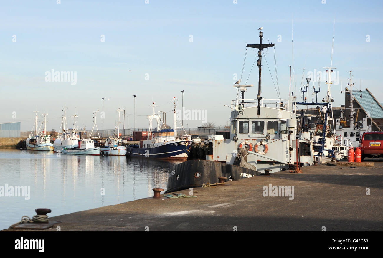 Fishing trawlers moored grimsby docks hires stock photography and