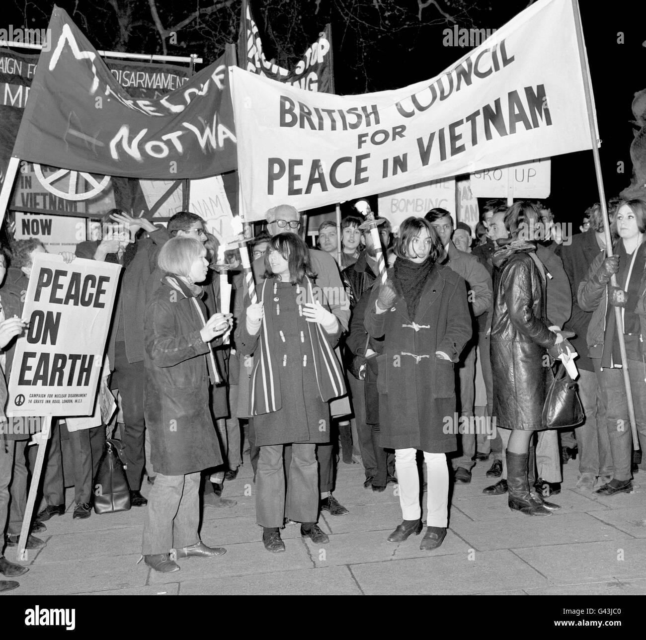 Marchers in London call on the US government to end the war in Vietnam. Stock Photo