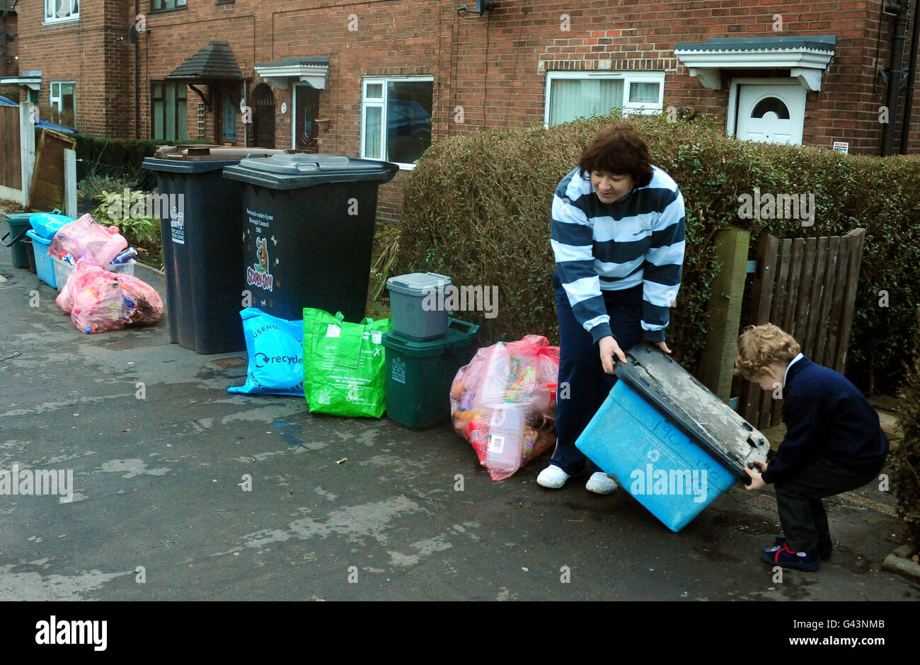 Roxanne barlow son scott hires stock photography and images Alamy