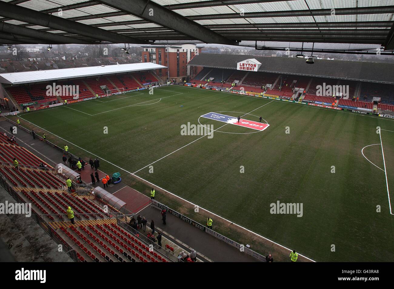 Soccer - FA Cup - Fifth Round - Leyton Orient v Arsenal - Matchroom Stadium Stock Photo