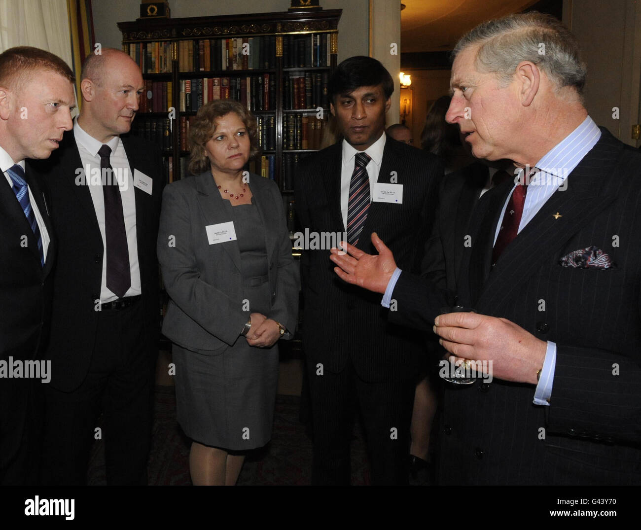 Royal Officers Half Length Mid Royals Charles Speaking Mangsm Hi res Stock Photography And