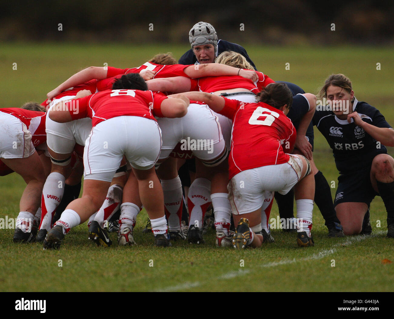 Womens Rugby Scrum High Resolution Stock Photography and Images Alamy