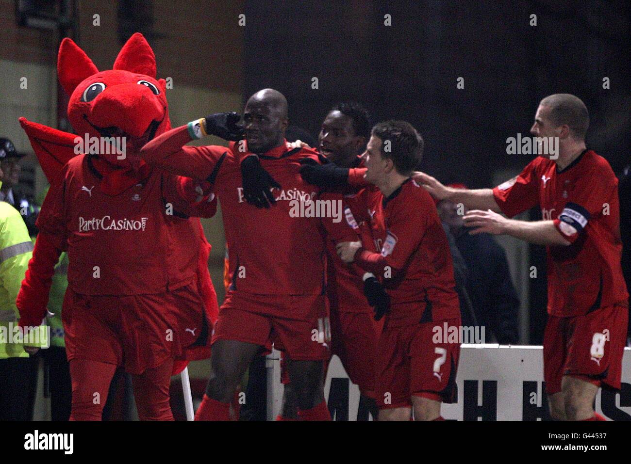 Soccer - FA Cup - Fifth Round - Leyton Orient v Arsenal - Matchroom Stadium Stock Photo