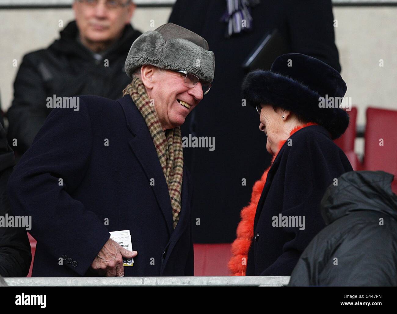 Sir bobby charlton wife norma hi-res stock photography and images - Alamy