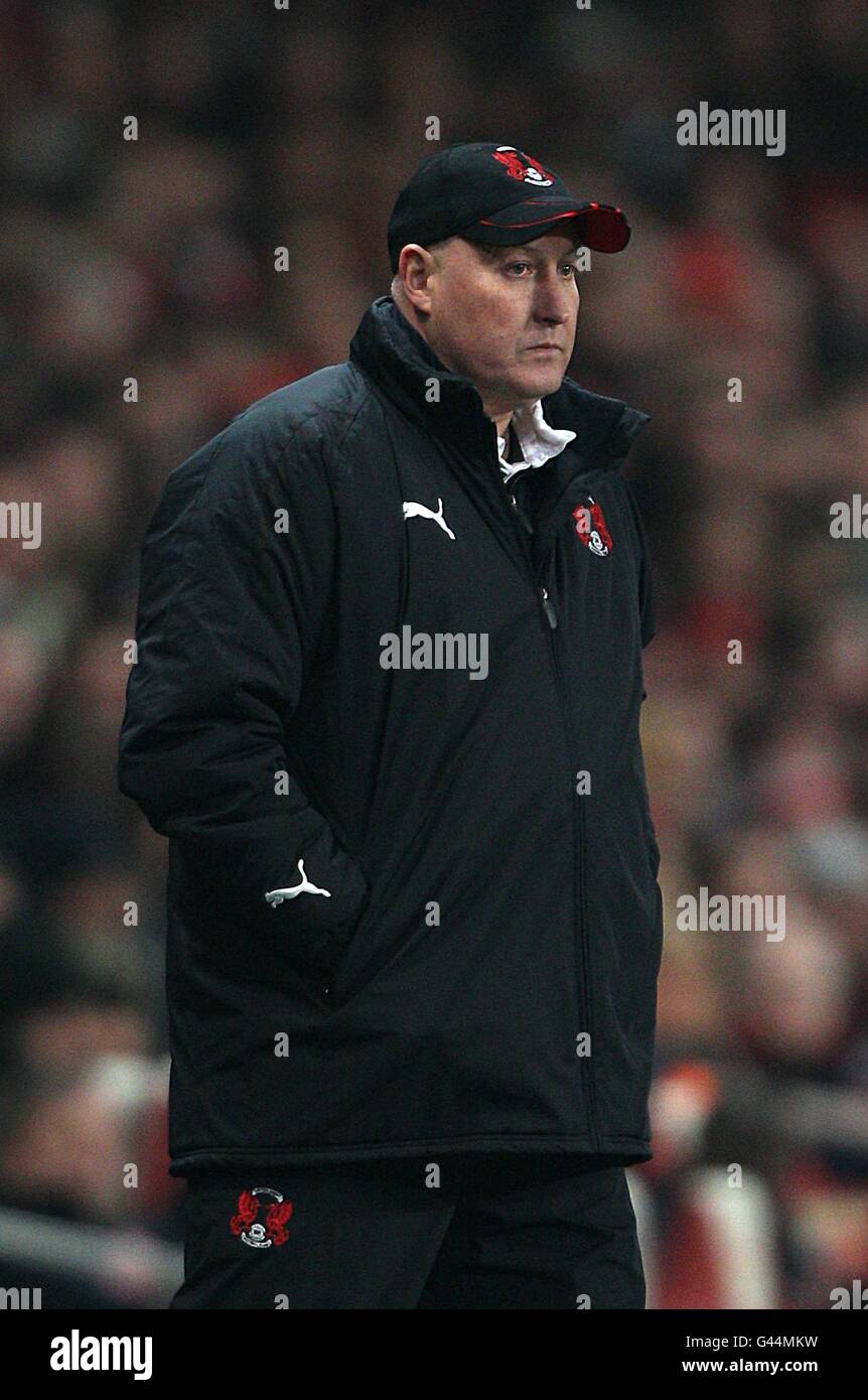 Soccer - FA Cup - Fifth Round - Replay - Arsenal v Leyton Orient - Emirates Stadium. Russell Slade, Leyton Orient manager Stock Photo