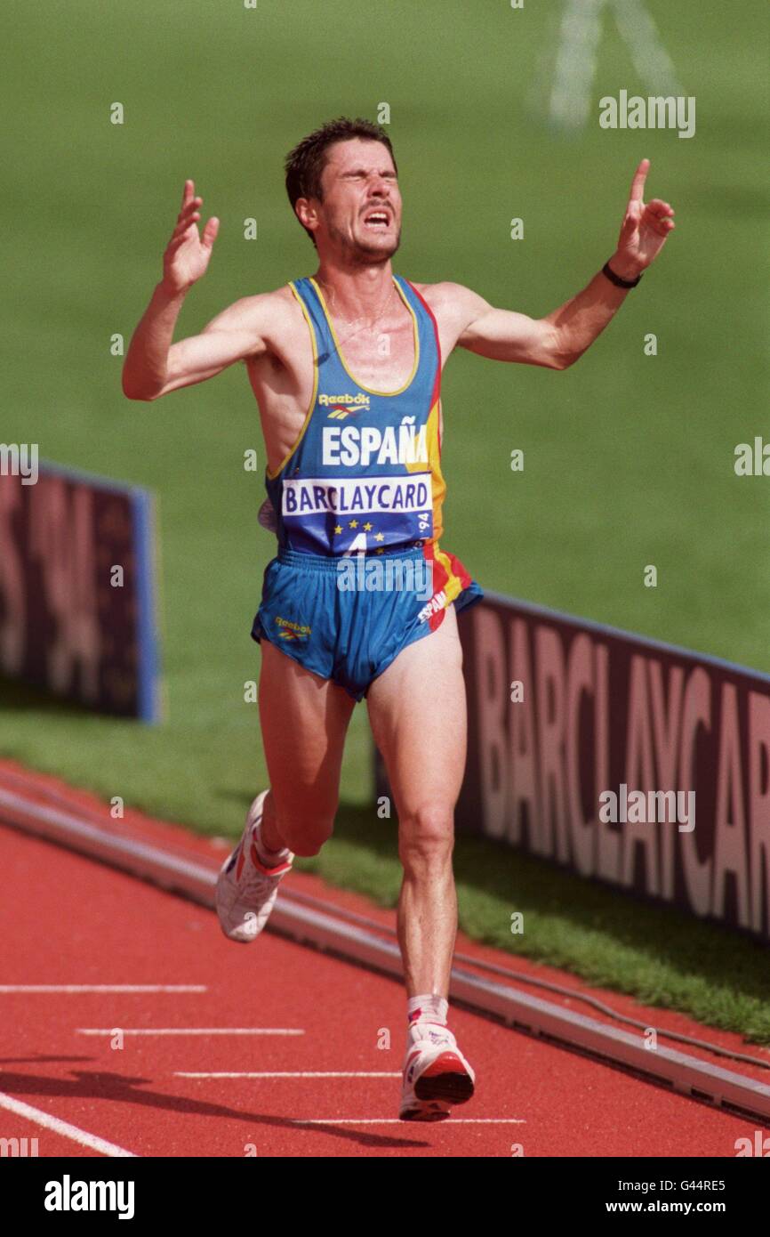European athletics helsinki martin fiz spain wins the marathon European athletics helsinki martin fiz spain wins the marathon