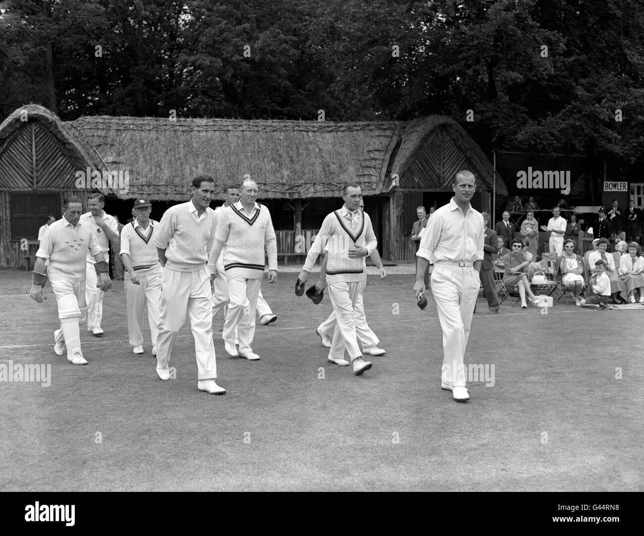 Cricket - Duke of Edinburgh XI v Lord Porchester XI - Highclere Park,  Hampshire Stock Photo - Alamy