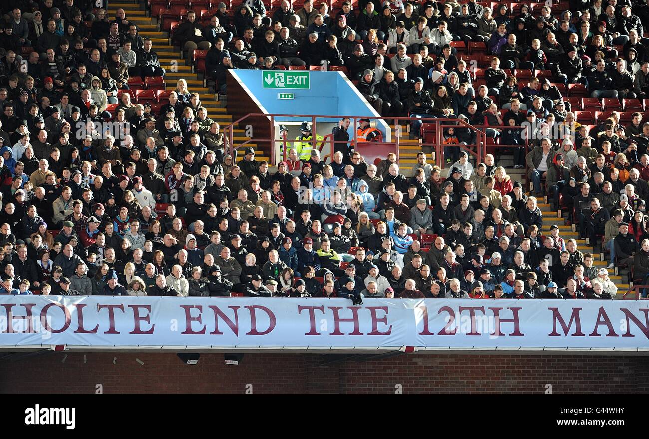 Soccer - Barclays Premier League - Aston Villa v Blackburn Rovers - Villa Park. A general view of a banner at Villa Park that reads: 'Holte End the 12th man'. Stock Photo