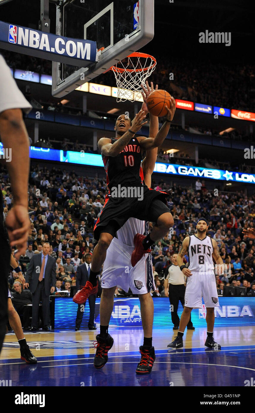 Toronto Raptors' DeMar DeRozan drives to the basket during the NBA match at  the O2 Arena, London Stock Photo - Alamy