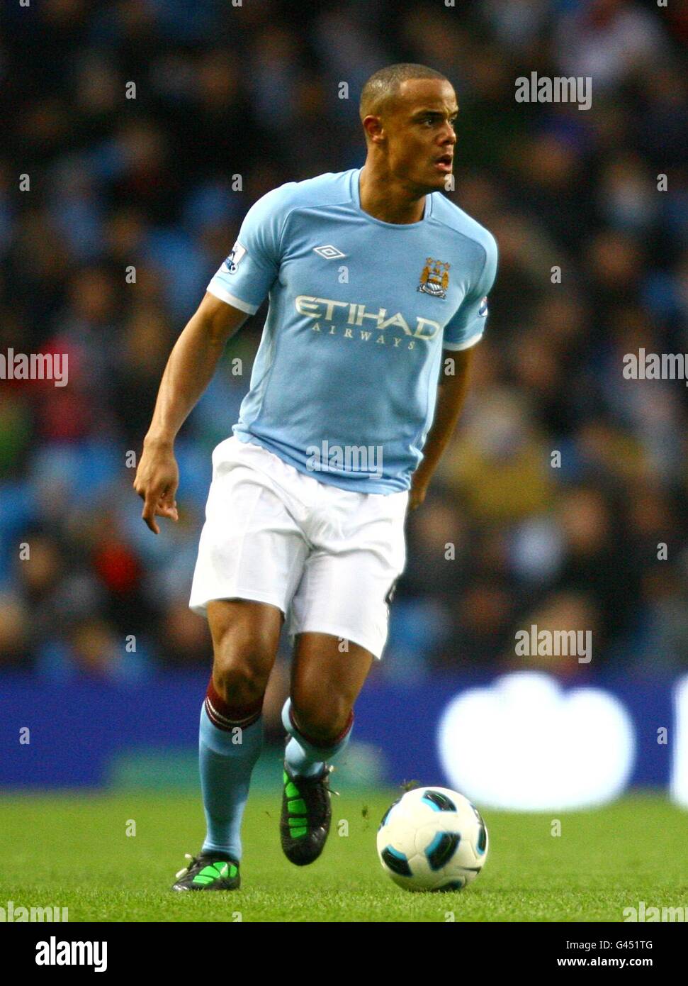 Soccer - Barclays Premier League - Manchester City v Wigan Athletic - City of Manchester Stadium. Vincent Kompany, Manchester City Stock Photo