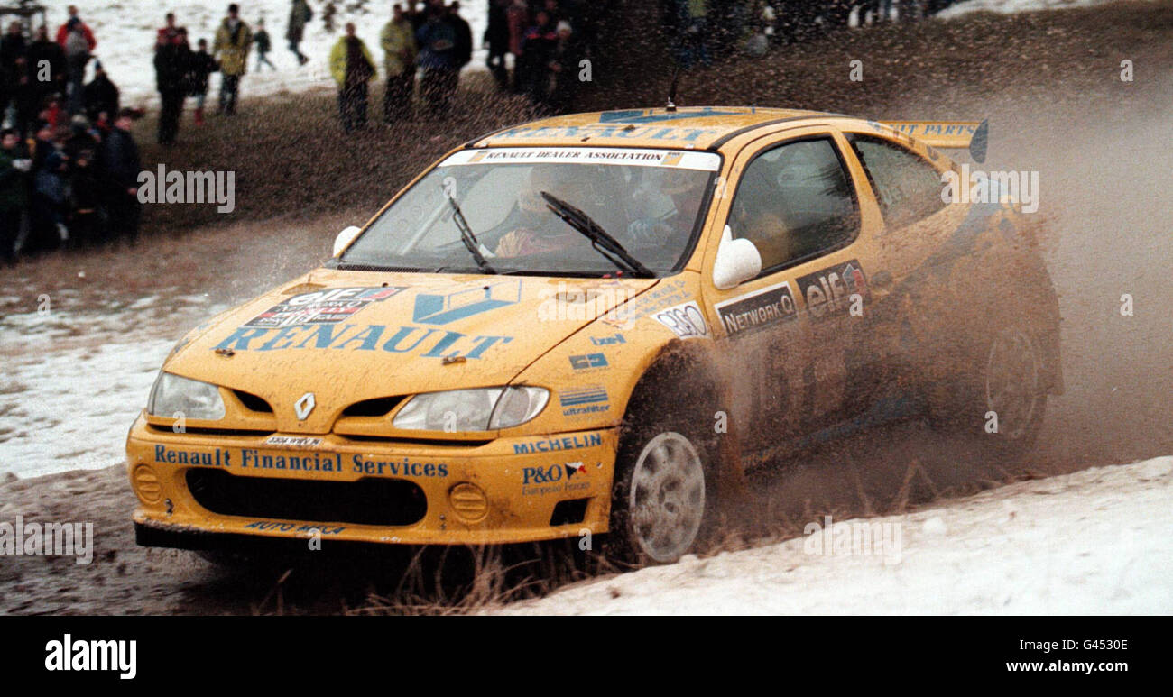 Network Q RAC Rally. Gregoire de Mevius and Jean Marc Fortin of Belgium tear through the snow and ice of the Chatsworth Park stage. Photo by Dave Kendall/PA. Stock Photo