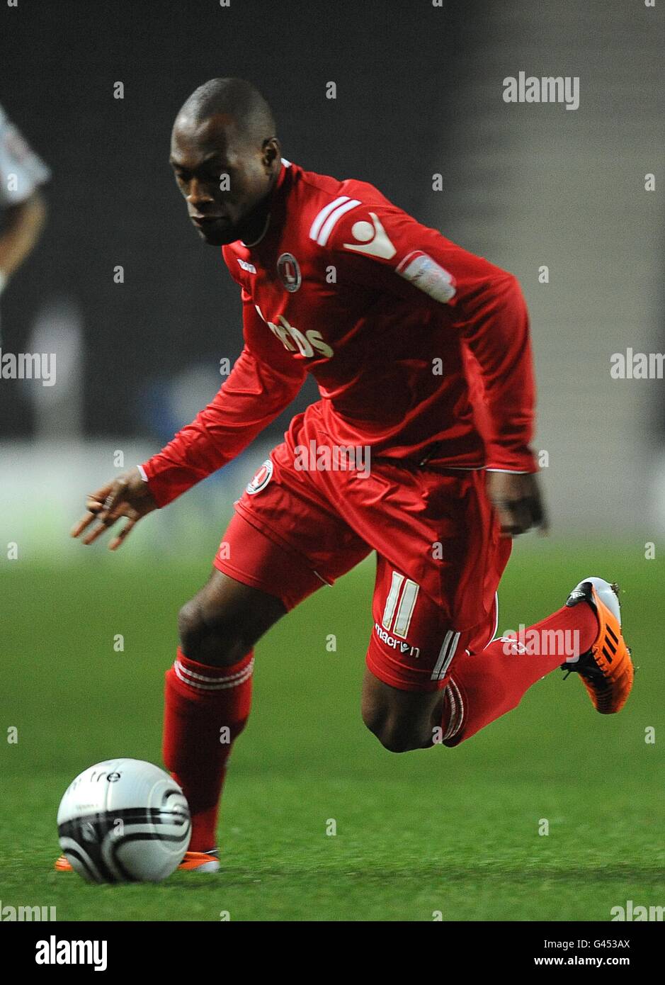 Soccer npower Football League One Milton Keynes Dons v Charlton