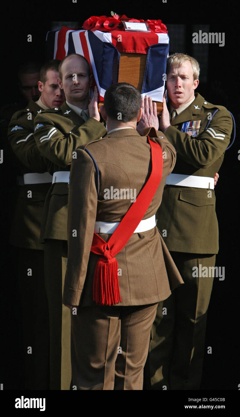 Military funerals hi-res stock photography and images - Alamy