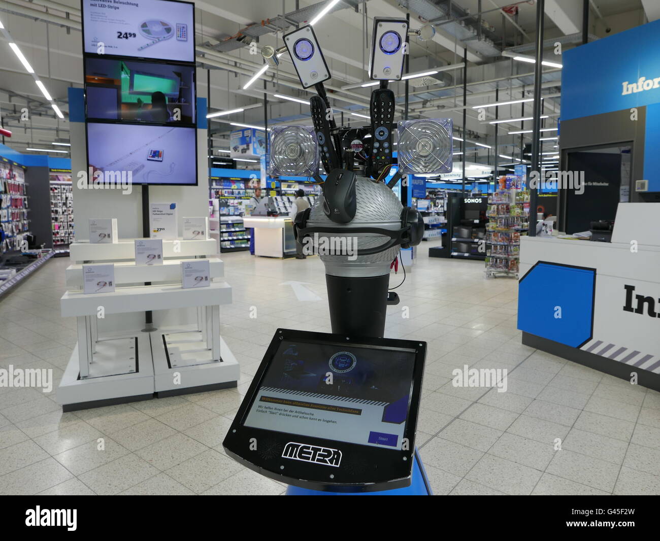 Amsterdam, Netherlands, branch of the electronics department store Media  Markt, on Oosterdokskade Stock Photo - Alamy