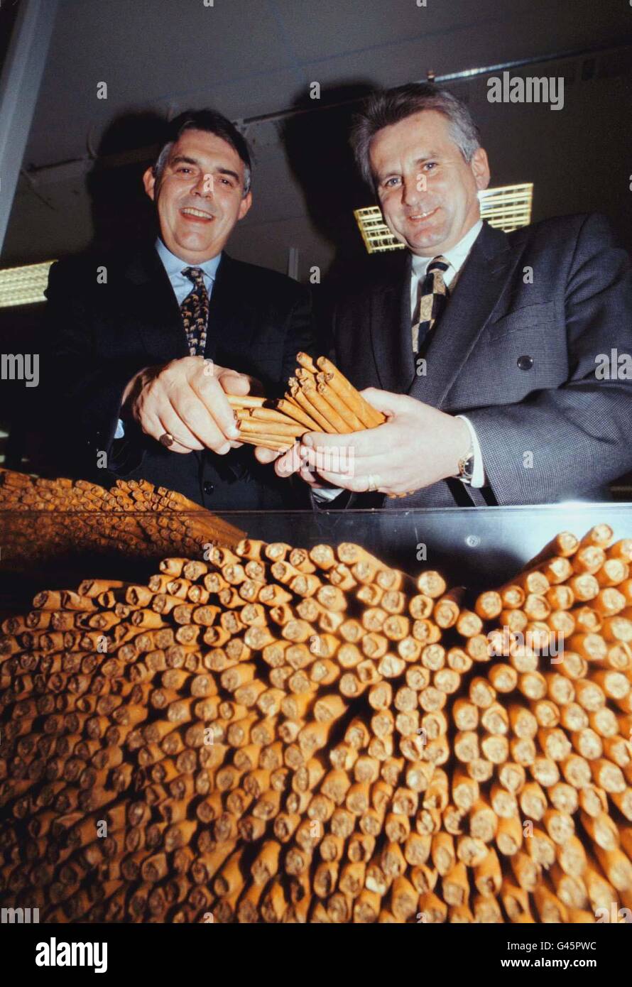 imperial tobacco group stock Imperial Tobacco Group Chief Executive Gareth Davis (left) and Finance  Director Bob Dyrbus at the factory in Bristol. Photo Barry Batchelor/PA  Stock Photo