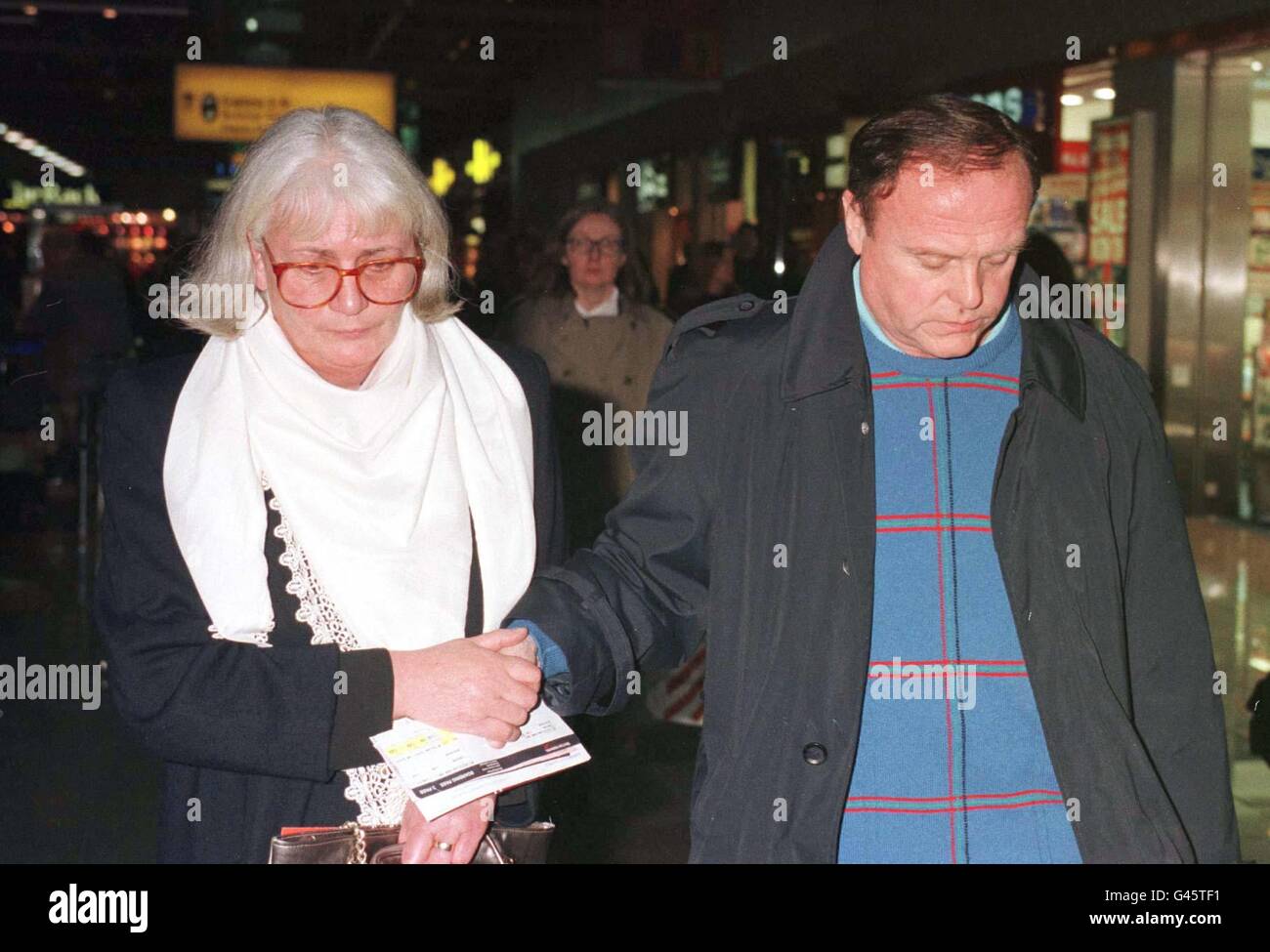 Stan and Ann McLauchlan at Heathrow Airport today (Saturday) before leaving for Dhahran to visit their daughter in a Saudi prison. Nurses Lucille McLauchlan and Deborah Parry are charged with the murder of Australian colleague Yvonne Gilford. Watch for PA story. Photo by Tim Ockenden/PA Stock Photo