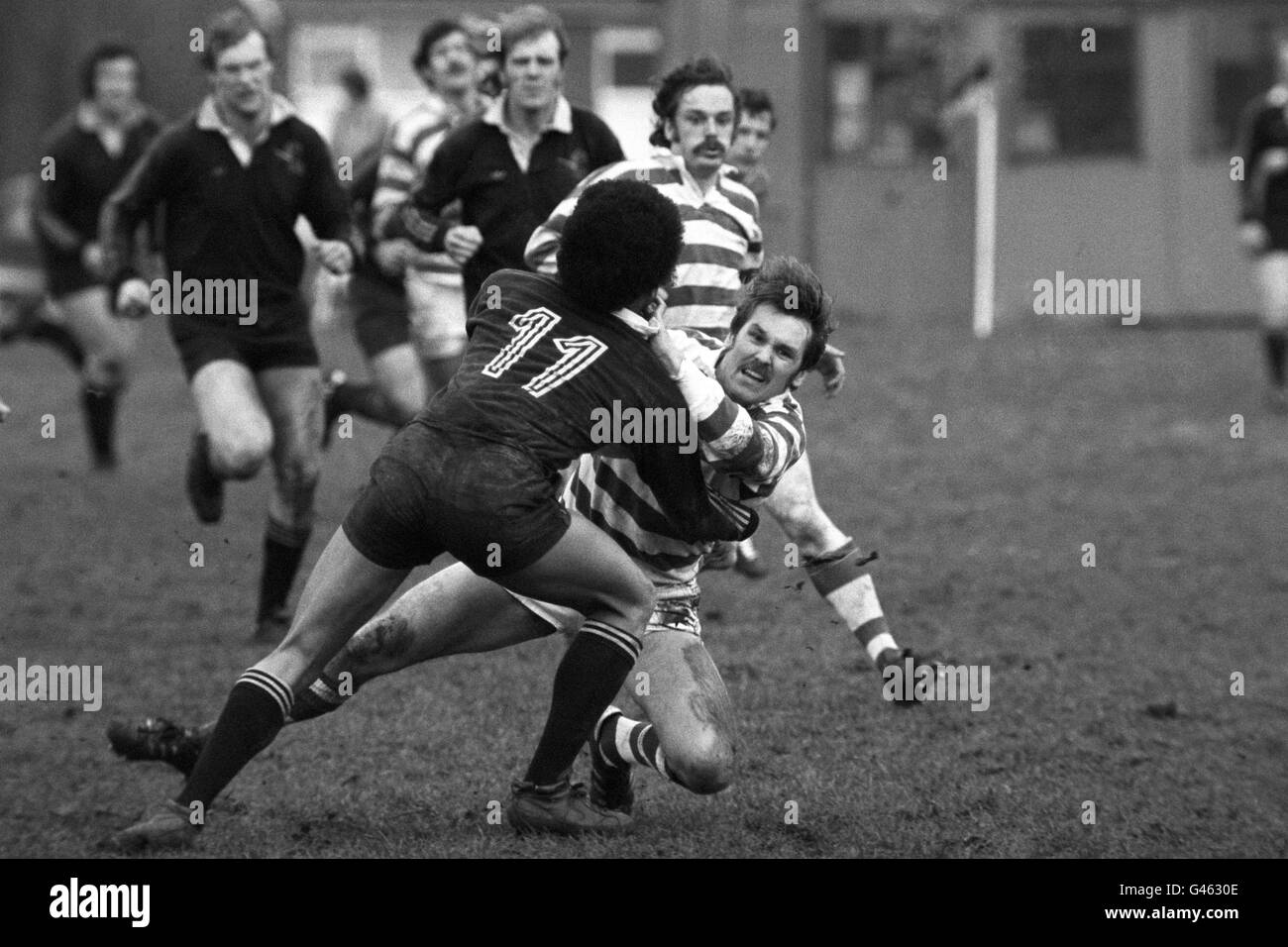 Rugby Union - Wasps v Gosforth - Sudbury. Wasps Sol N'Jie (No.11) tackles S. Archer of Gosforth Stock Photo