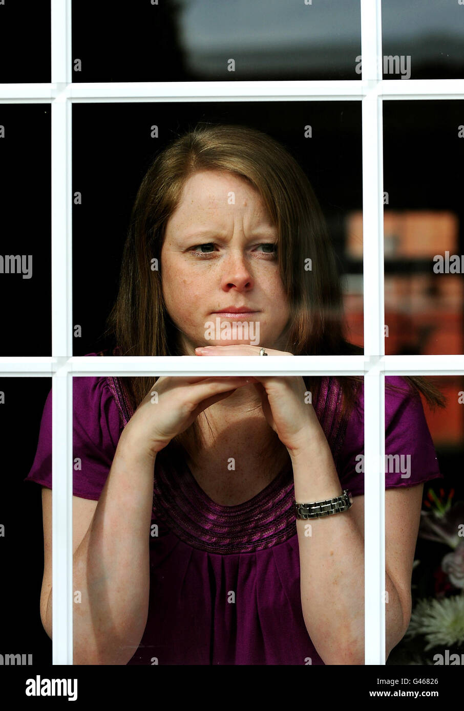 Tracey Richardson-Lyne at home, Groby, Leicester. Richardson-Lyne is desperate to become a mother, but was devastated to find herself the unwitting victim of the 'postcode lottery' of IVF funding. Stock Photo